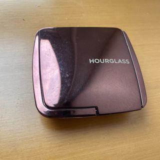 Hourglass Ambient Lighting Powder - Dim light