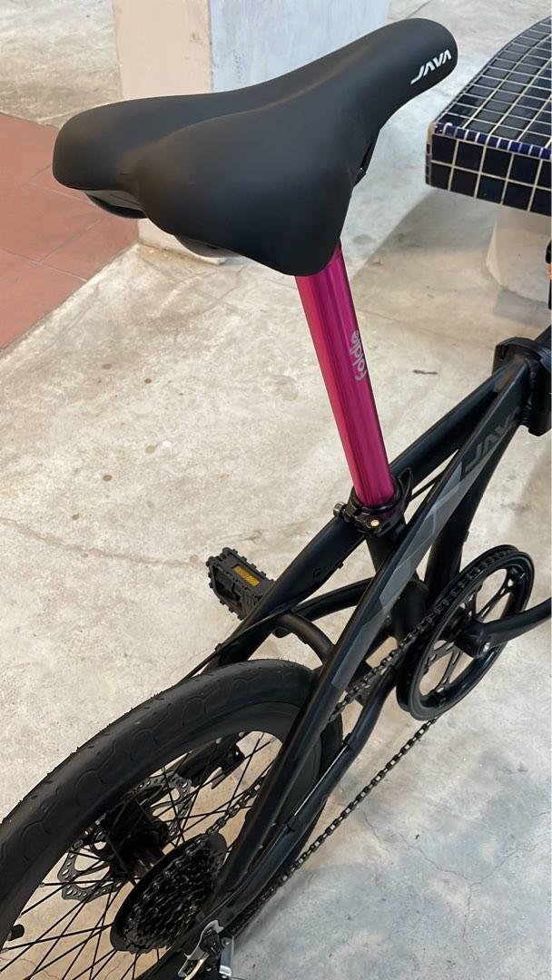 Java Zelo (Category: Bicycles) located in Singapore. Submitted by hamstervillee (Listing ID 1185007200, Image 2). Description: Used for grab food. No longer new haha Changed the seat post also due to the original one spoiled. Bought may 2022 so still under warranty and have one free bike check with Passion Gadgets as well RFS: changing to e-bike for delivery .
