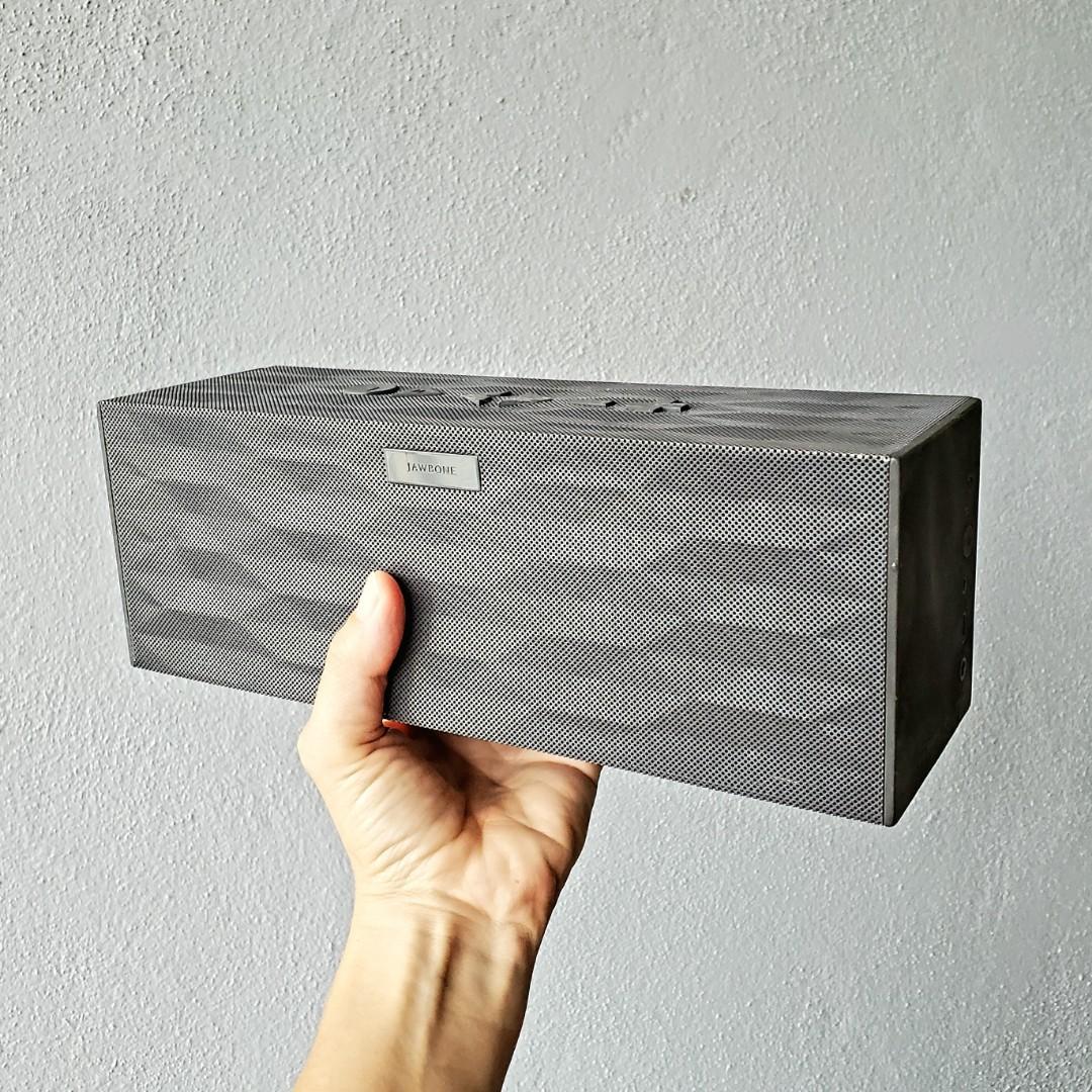 Jambox wireless best sale speaker