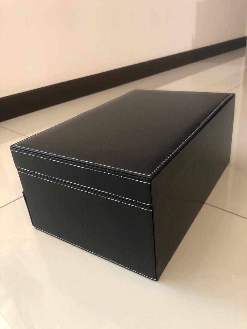 Jewelry store box, Women's Fashion, Jewelry & Organisers, Accessory