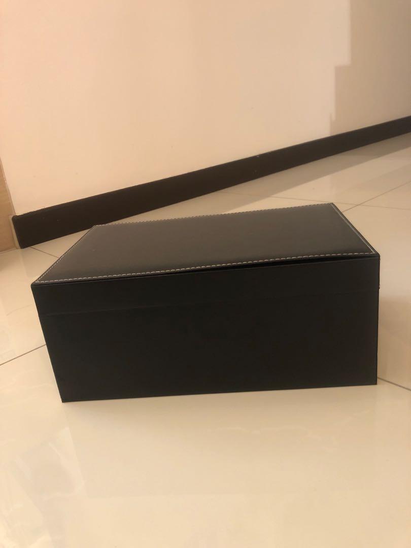 Jewelry store box, Women's Fashion, Jewelry & Organisers, Accessory
