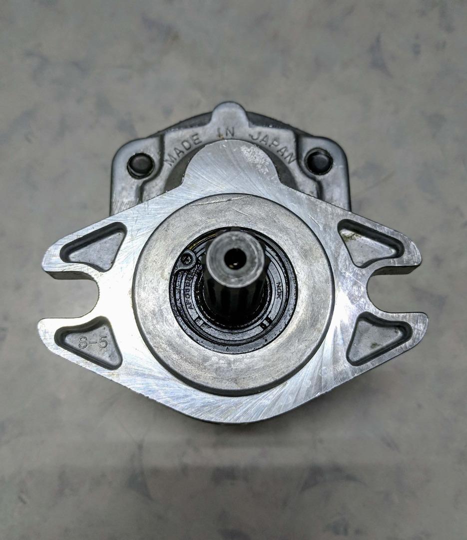 Pompe à Engrenages Hydraulique Pour Pelle Kobelco SK200, SK120 - Modèle KP1009CLFSS, Neuve