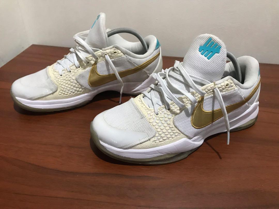 Kobe protro discount undefeated white