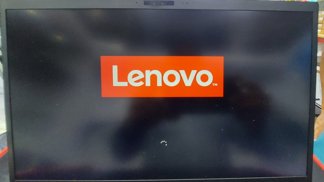 Lenovo X1 carbon A++ Grade intel i7 8th gen 16gb ram 256 ssd. System