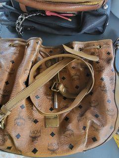 Mcm bucket bag