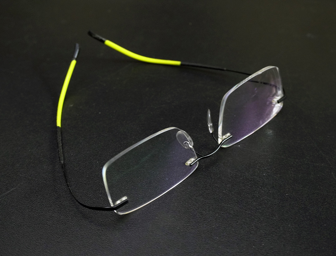 Lightest outlet silhouette glasses