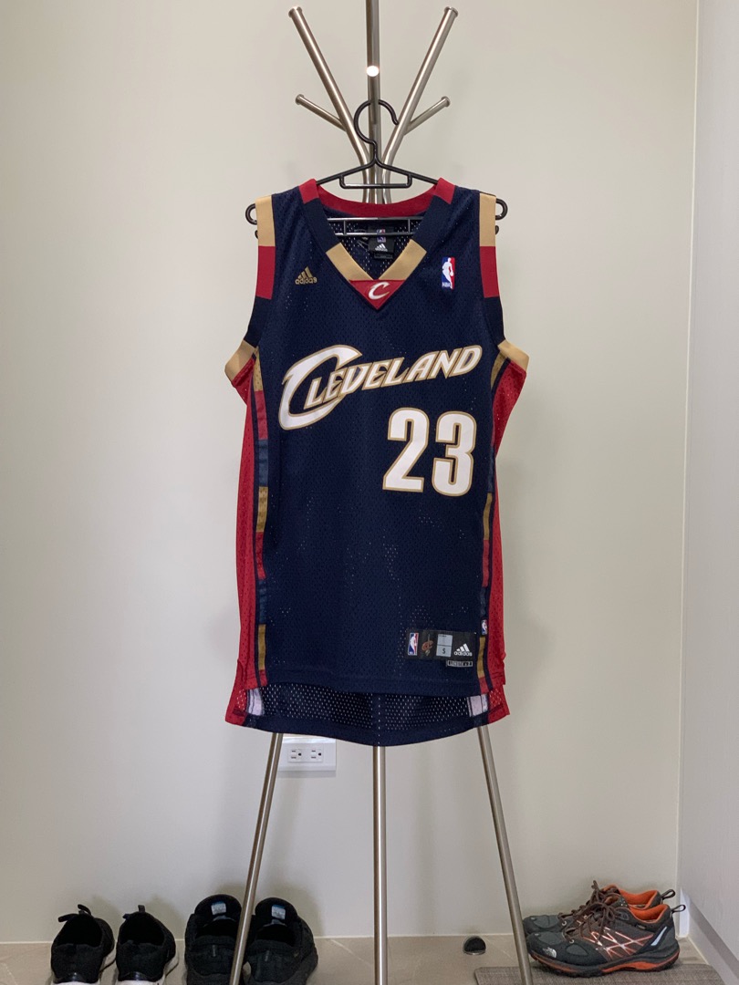 lebron james adidas