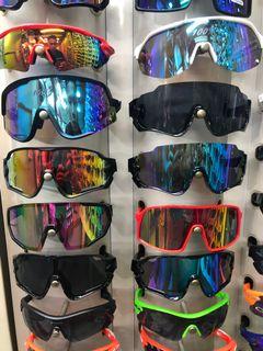 OAKLEY Polarized for All sports ( Golf, Bikes, Tennis, Hiking )