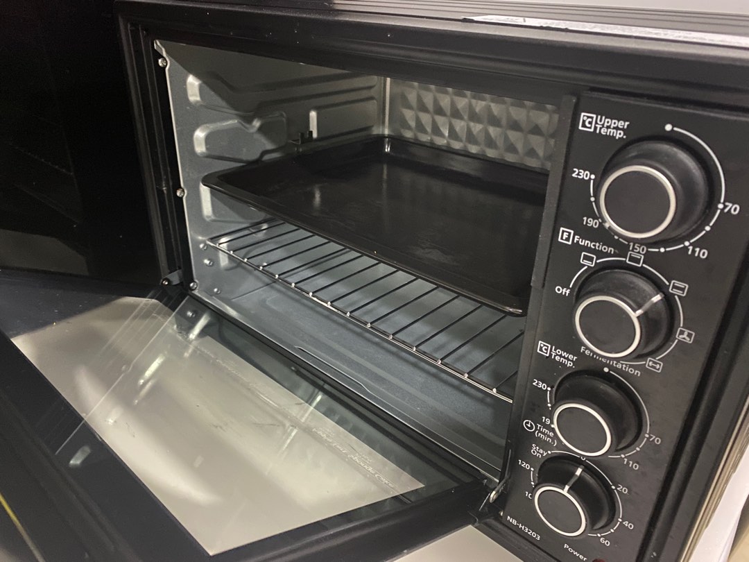 Panasonic 32L Electric Oven NBH3203KSP (Black), TV & Home Appliances, Kitchen Appliances, Ovens