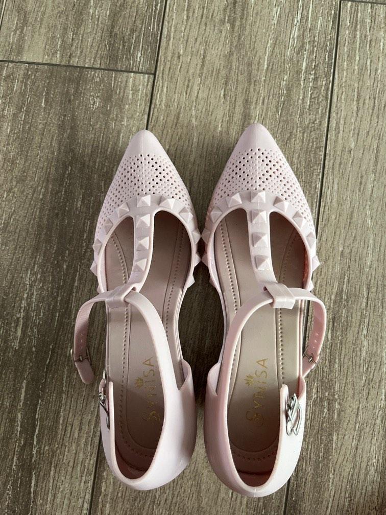 pink jelly sandals