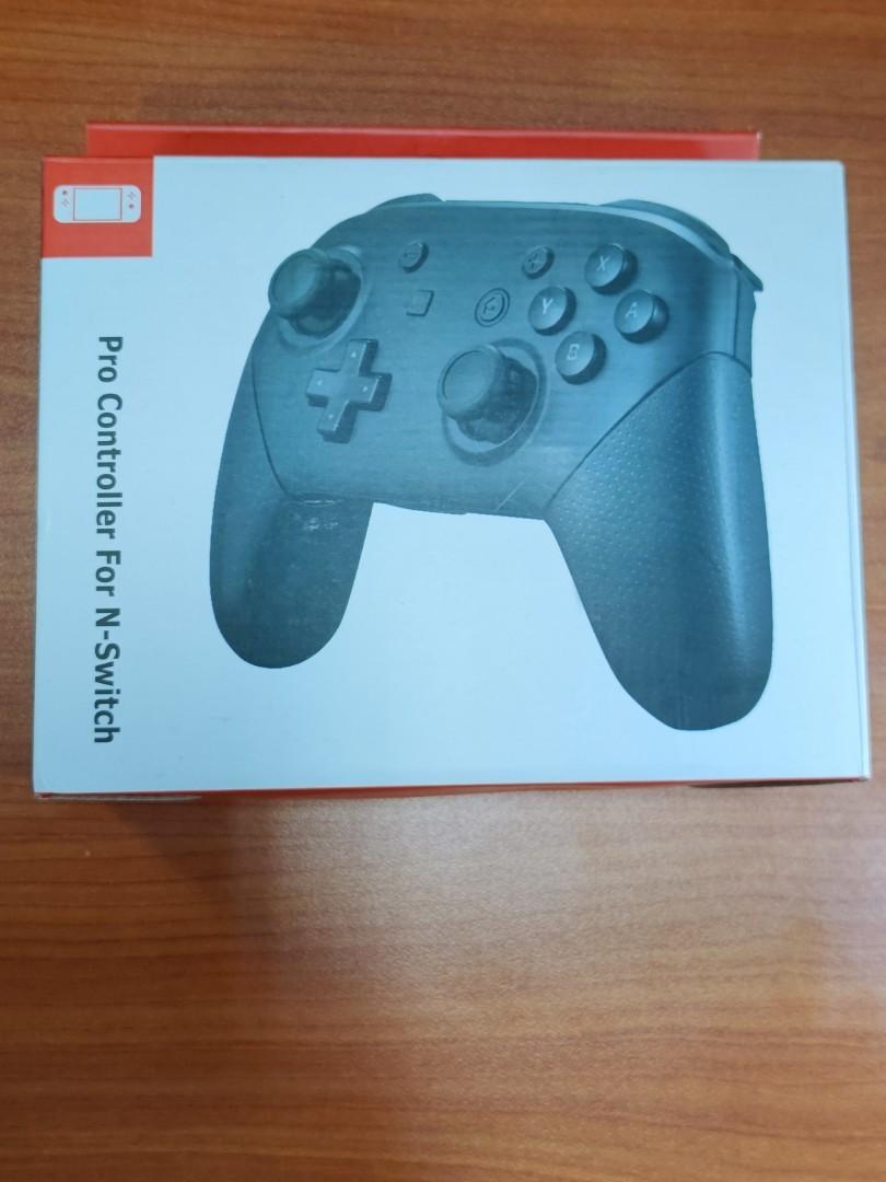 pro controller (Category: Controllers) located in Singapore. Submitted by michael_z (Listing ID 1185015505, Image 2). Description: second hand 70%new compatible for all platform..