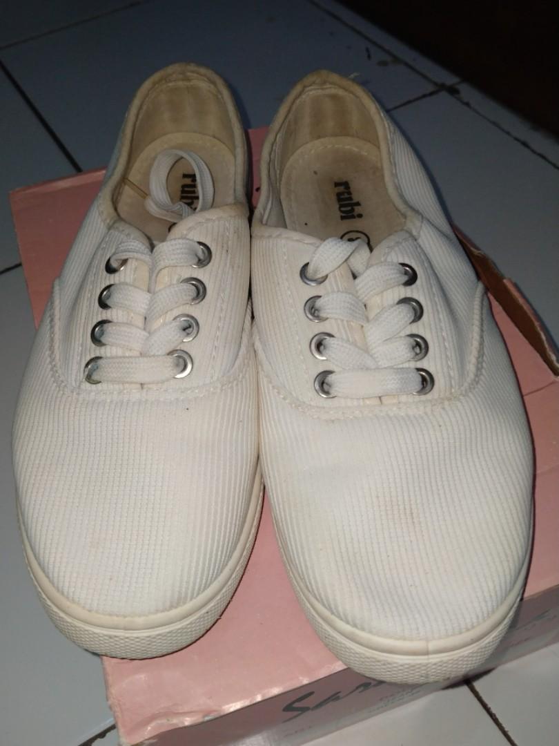 Rubi Juno plimsolls size 38 Sepatu sneakers rubi white putih