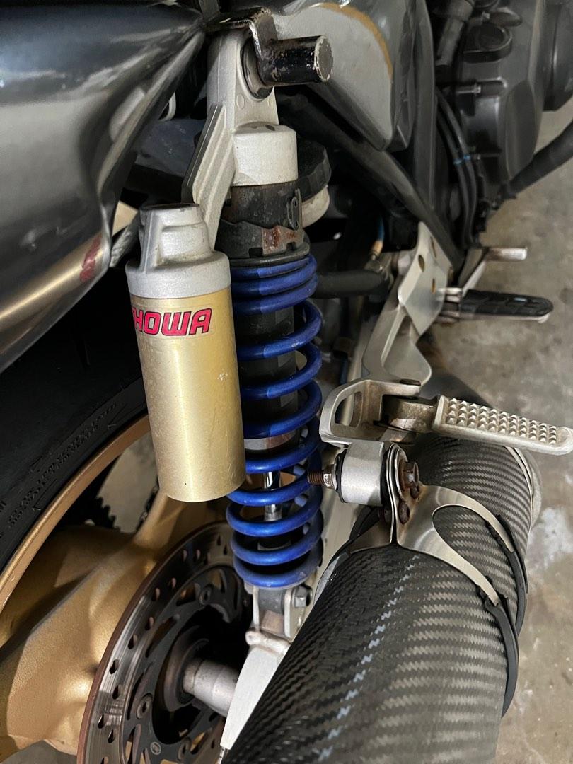 Showa Suspension Cb400 for swap, Motorcycles, Motorcycle Accessories on Carousell