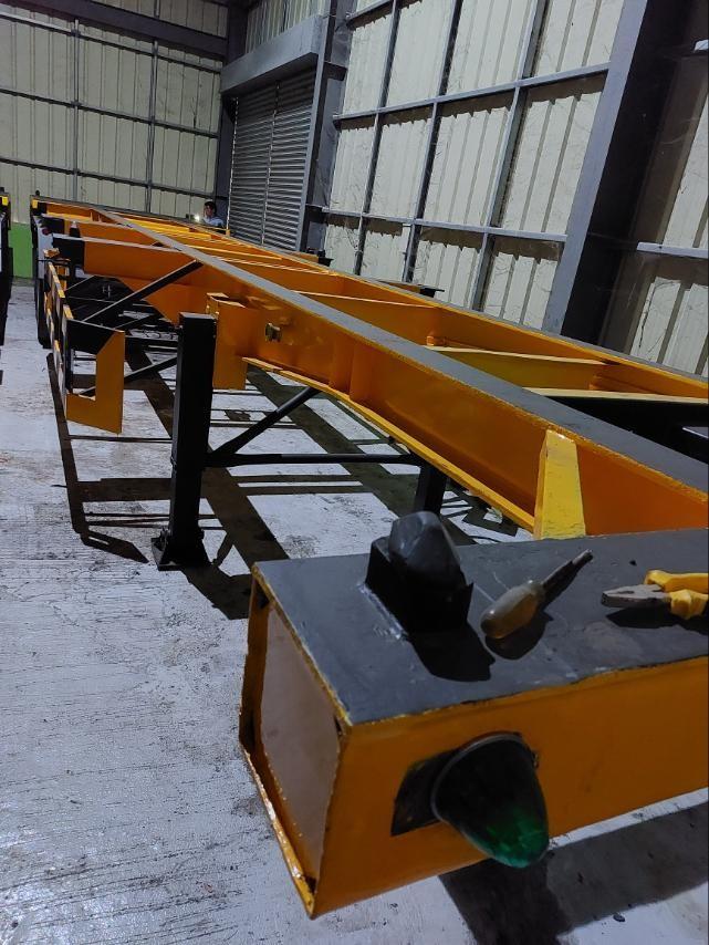 Trailer container Chassis skeleton tri axle (Category: Heavy Vehicles) located in Manila. Submitted by samansubic (Listing ID 1185019650, Image 2). Description: Guarantee not used in philippines original Japan Surplus Trucks. Quality lower prices NCR documents Quality japan trucks Heavy Equipments We provide all Quality and low prices guarantee Cash or bank financing Dump Trucks/Dropside 6/8/10/12 wheelers Dropside with Crane Wing Van 6/8/10/12 w