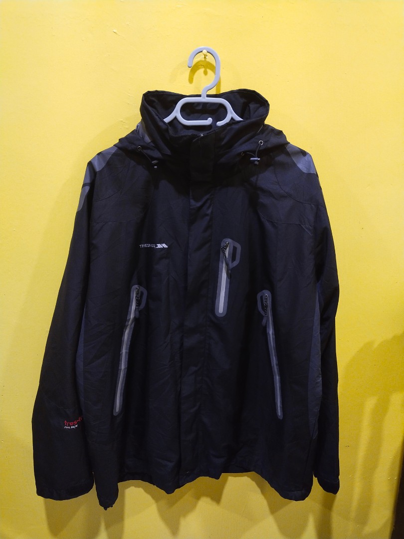 Trespass trestex rain jacket, Men's Fashion, Coats, Jackets and ...