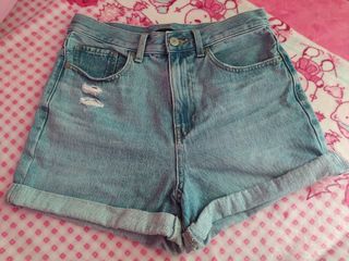 (Category: ) located in . Submitted by notmorethanten (Listing ID 1184970146, Image 1). Description: .