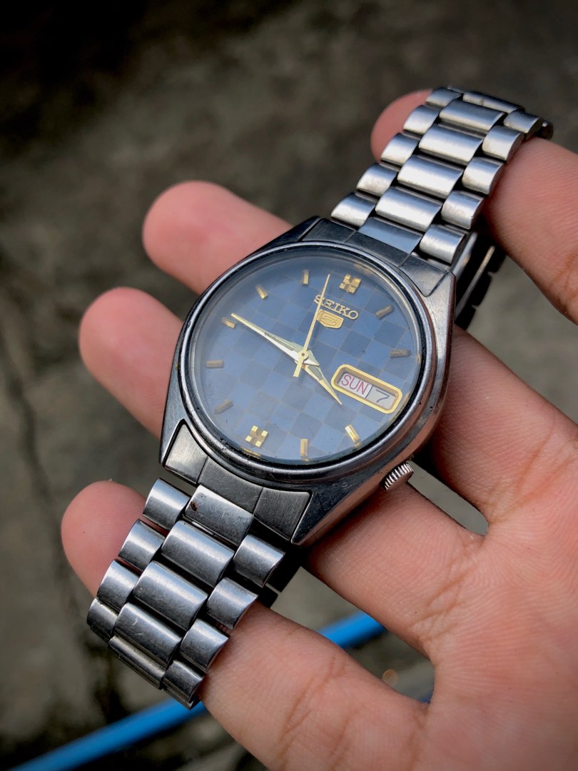 Seiko 5 checkered best sale dial