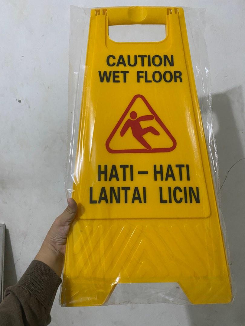 Warning wet floor sign, Perabotan Rumah di Carousell