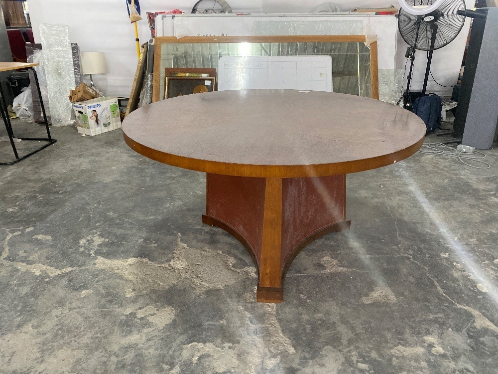 Wooden Round 6 Seater Dining table Brown Colour / Meja Makan Bulat 6 ...