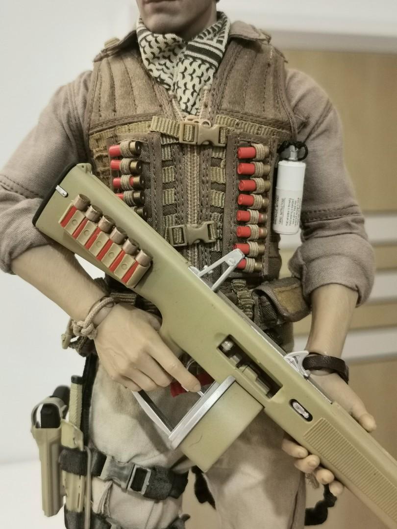 WTS 1/6 Scale Custom Military Figure / Royce Predators (Hot Toys