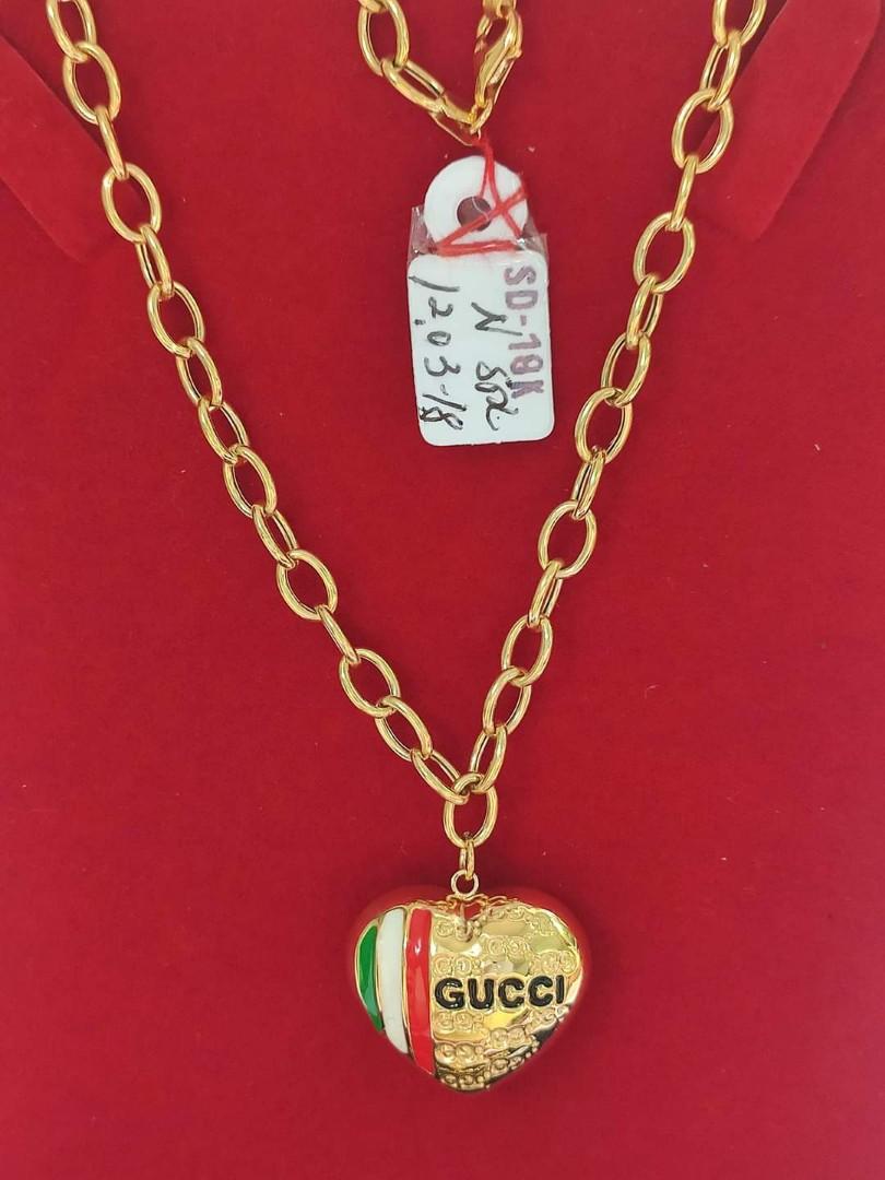 Gucci gold heart necklace 2025