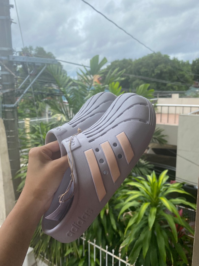 adilette clogs womens