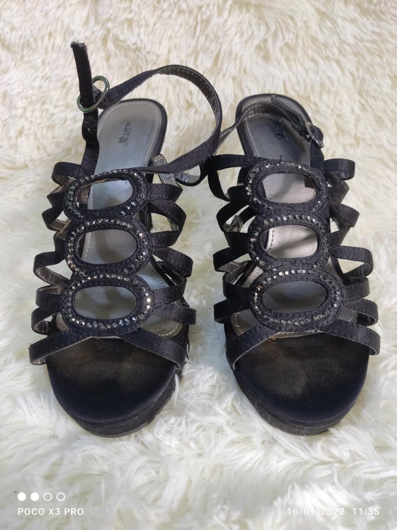 Apt 9 sandals deals