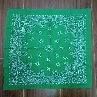 bandana/handkerchief/sapu tangan paisley hijau