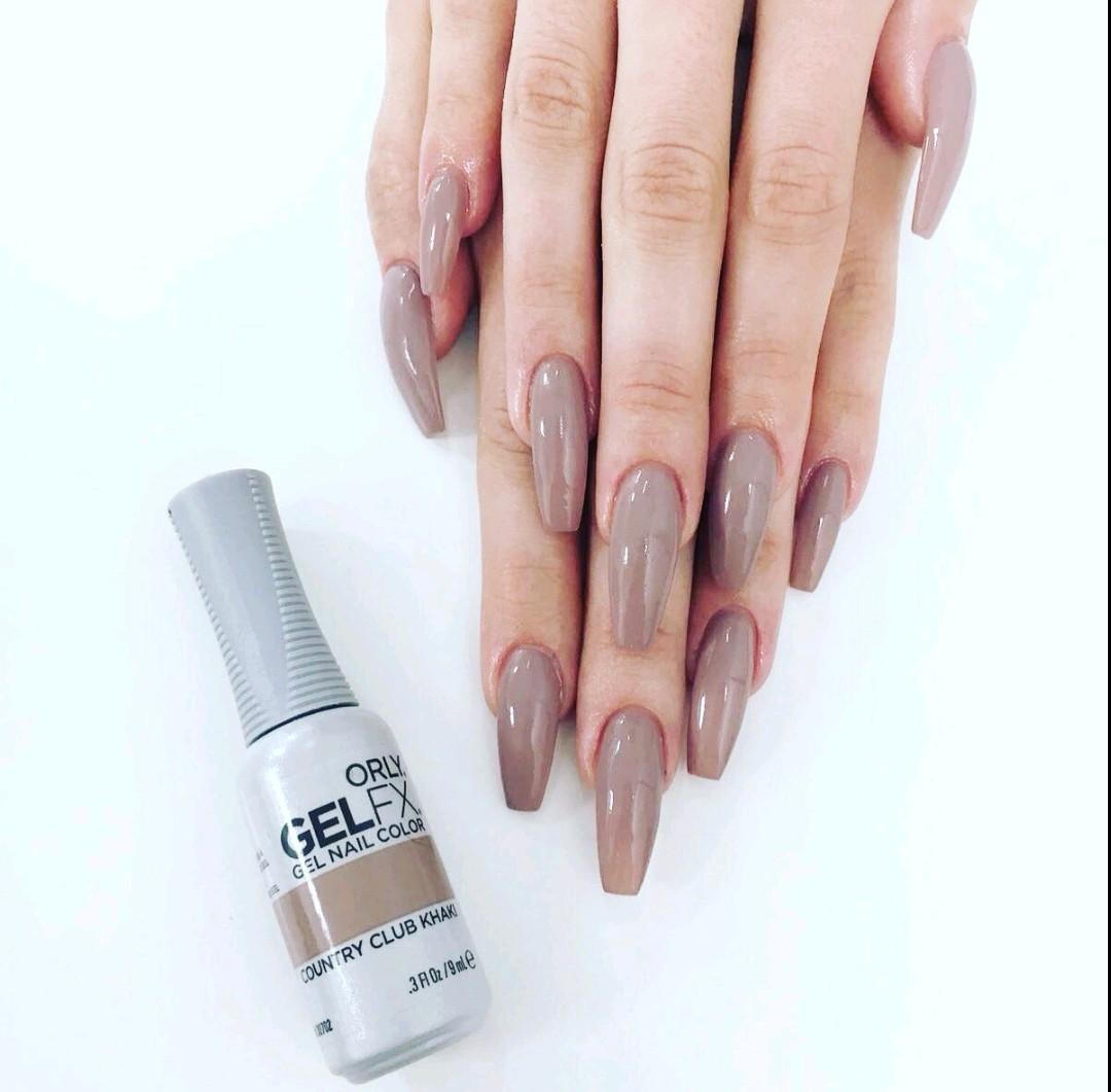 berlin the club  bold plum purple nail polish  essie uk