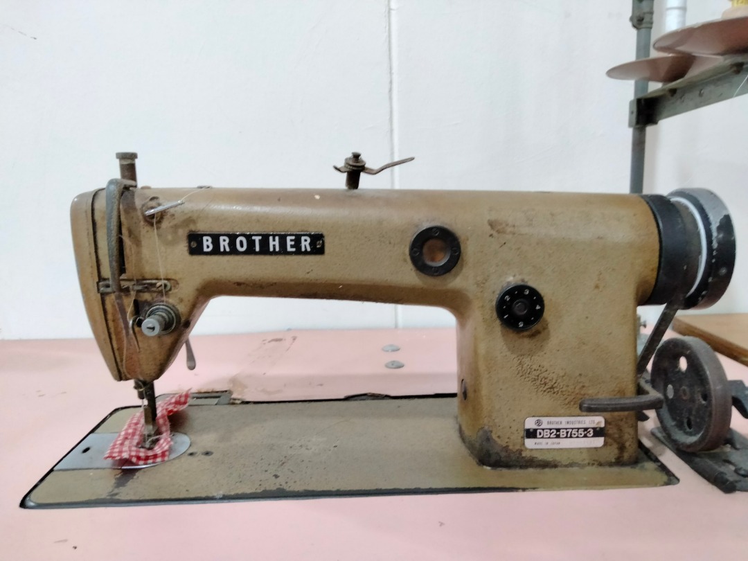 Brother Industrial sewing machine DB2B7553, TV & Home Appliances