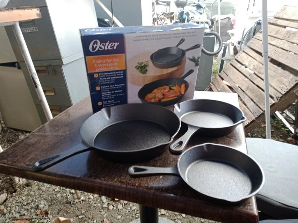cast iron sets oster, Furniture & Home Living, Kitchenware & Tableware