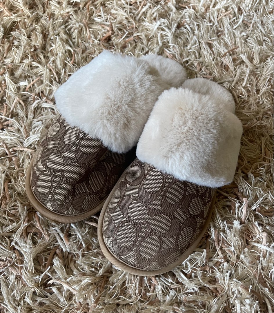 Coach Lounge Slippers, Women's Fashion, Footwear, Slippers and slides