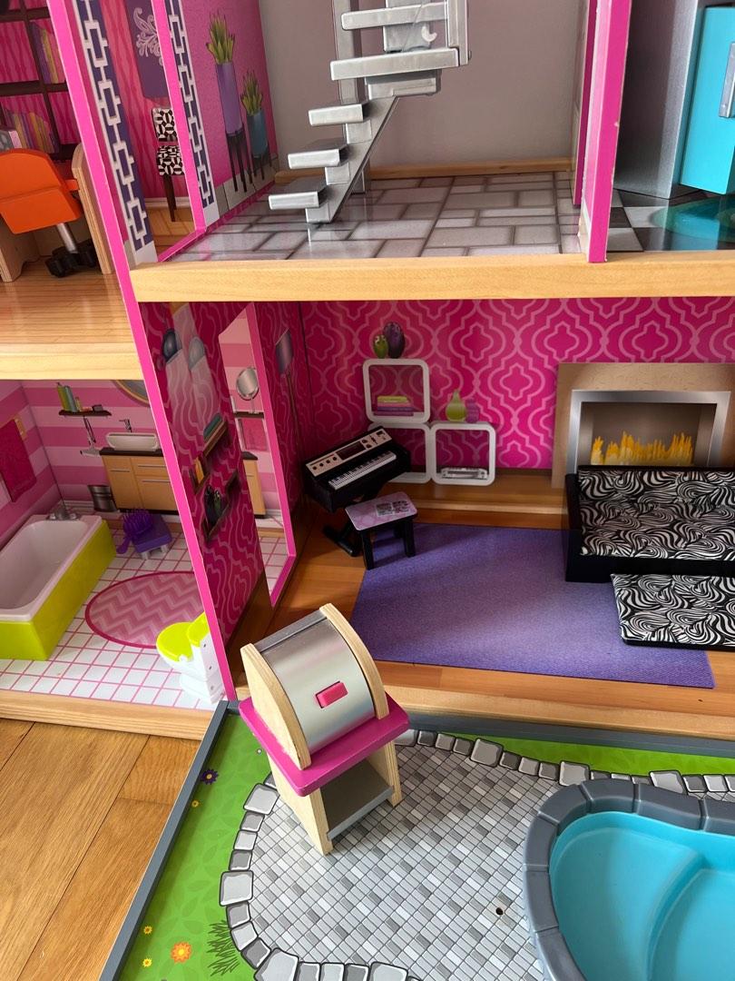 Doll house with swimming pool hotsell