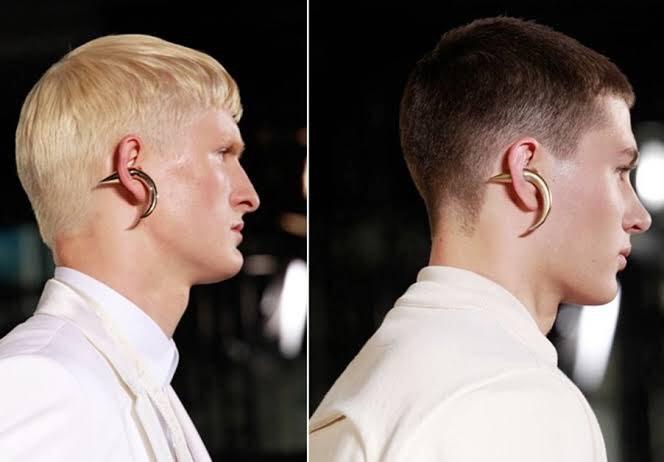Givenchy horn earring store