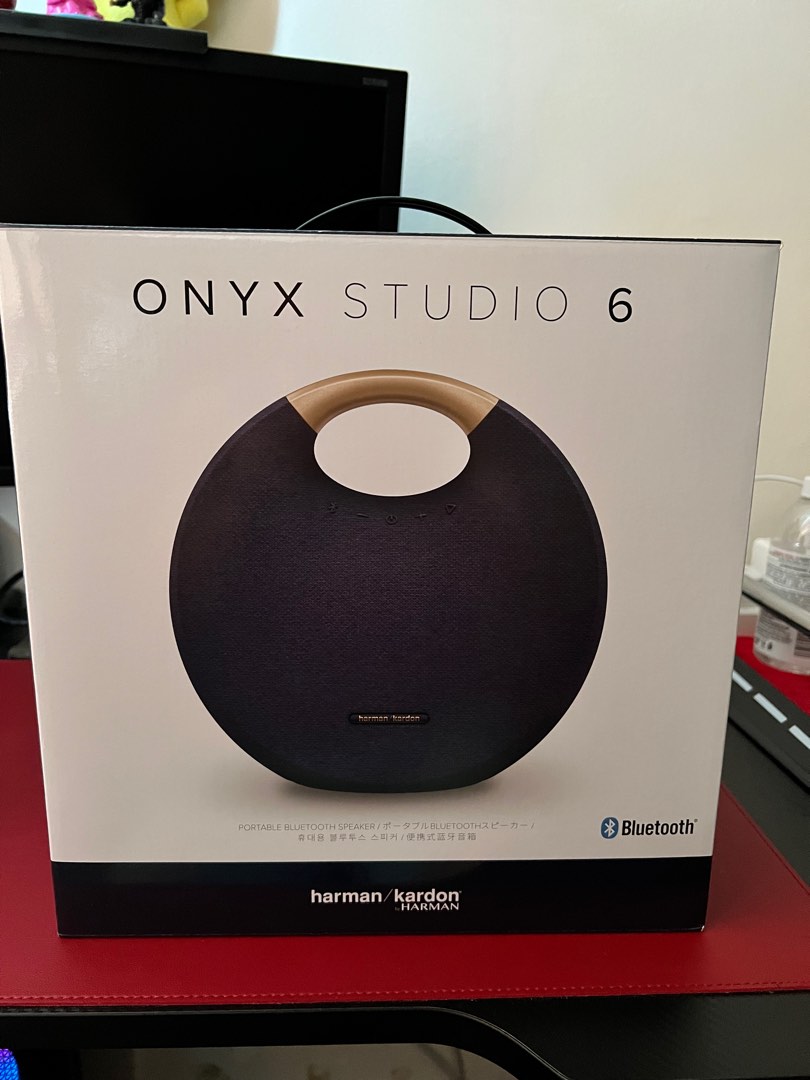 Harman Kardon Onyx Studio 6 Wireless Bluetooth Speaker
