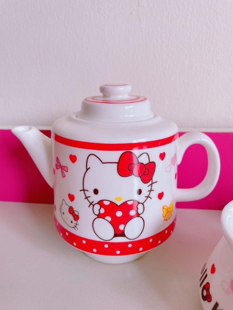 Hello Kitty Teapot Set, Furniture & Home Living, Kitchenware