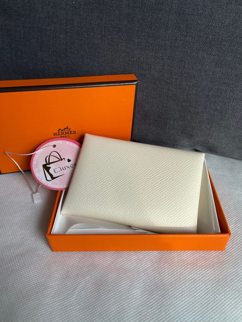 Hermes Calvi Duo compact card holder, 名牌, 手袋及銀包- Carousell