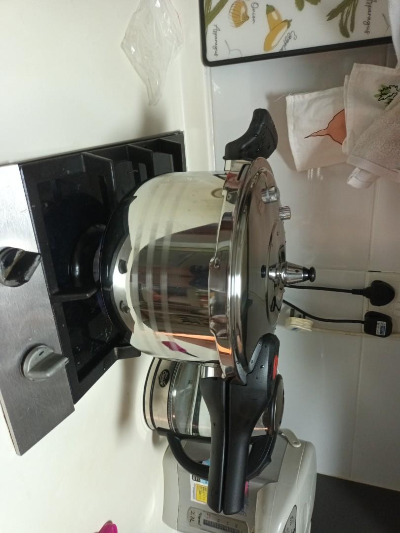 High pressure cooker, TV & Home Appliances, Kitchen Appliances, Cookers