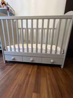 (Category: ) located in . Submitted by heiheirr (Listing ID 1185137677, Image 1). Description: .