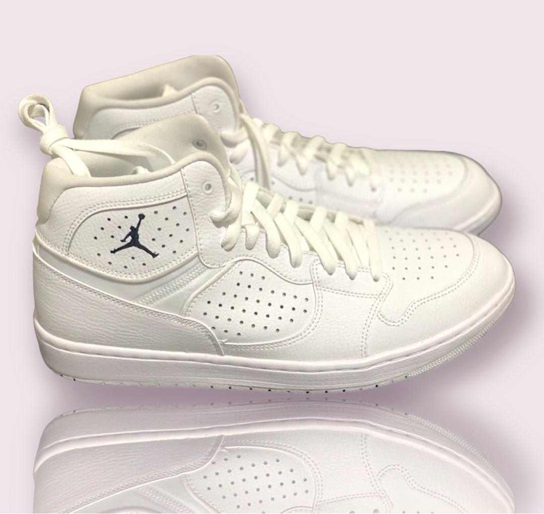 jordan access jumpman high cut shoes white Men s Fashion