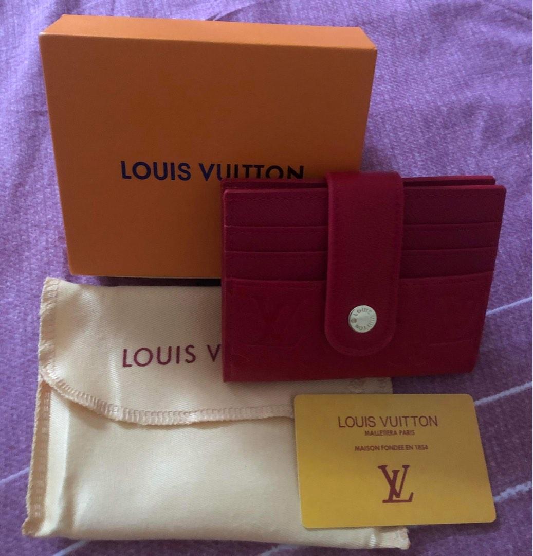Louis Vuitton zippy patent leather coin wallet, Women's Fashion, Bags &  Wallets, Purses & Pouches on Carousell