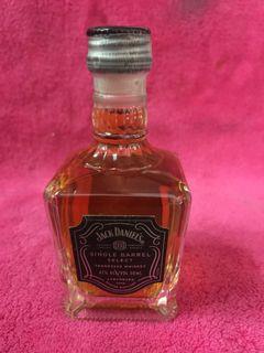 Mini bottle miniature