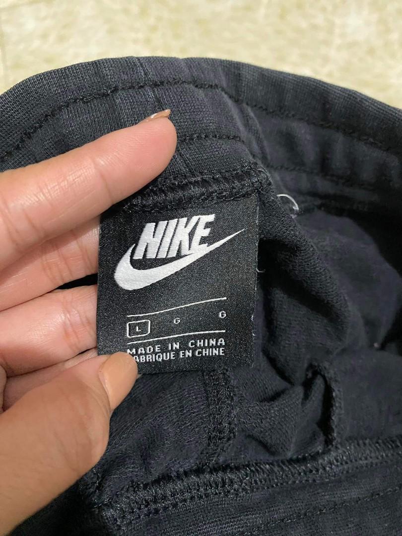 Nike alumni, Men's Fashion, Bottoms, Shorts on Carousell