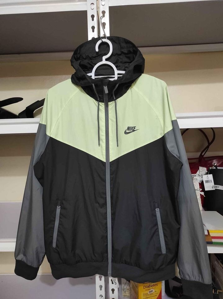 Mint green nike windbreaker on sale