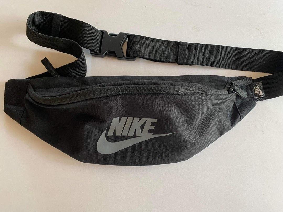 Nike grey hotsell fanny pack