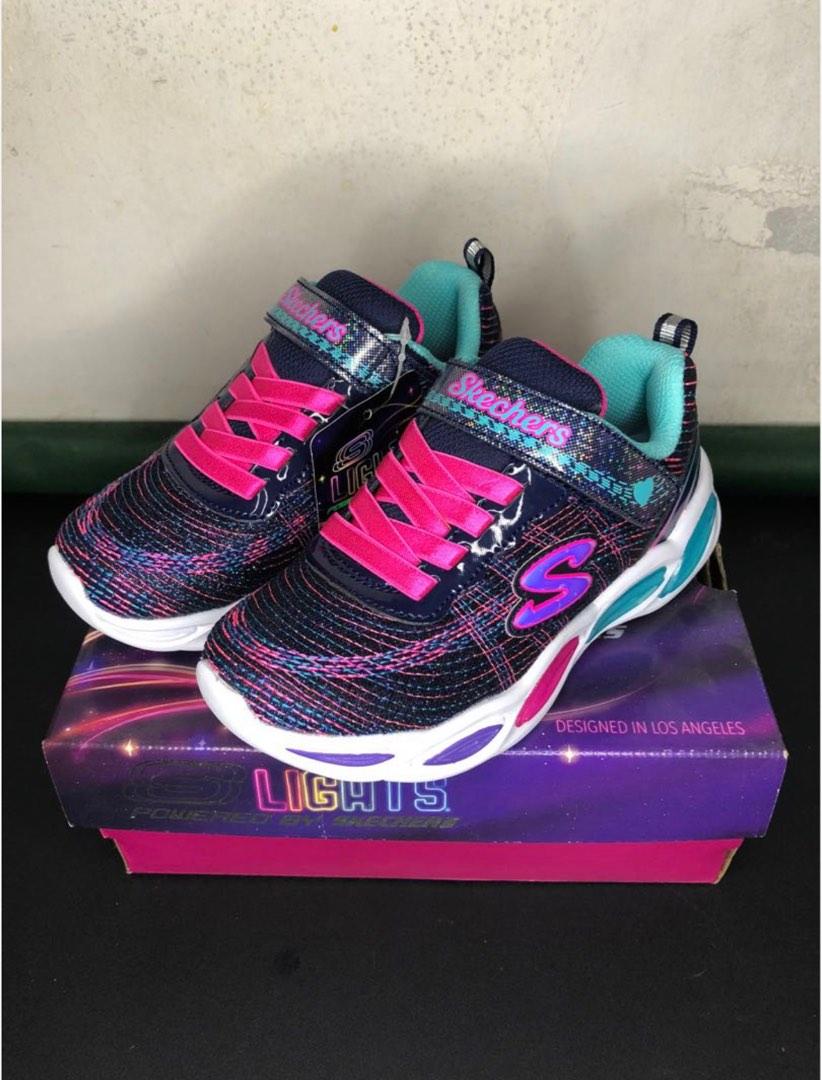 Light up sales skechers size 4