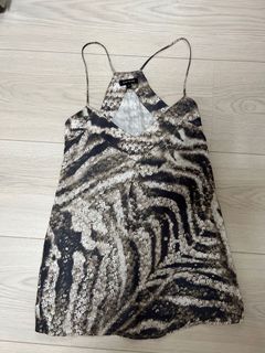 （分類：）位於 。 由 style.96 提交（商品編號 1185167007，圖片 1）。簡介： 。