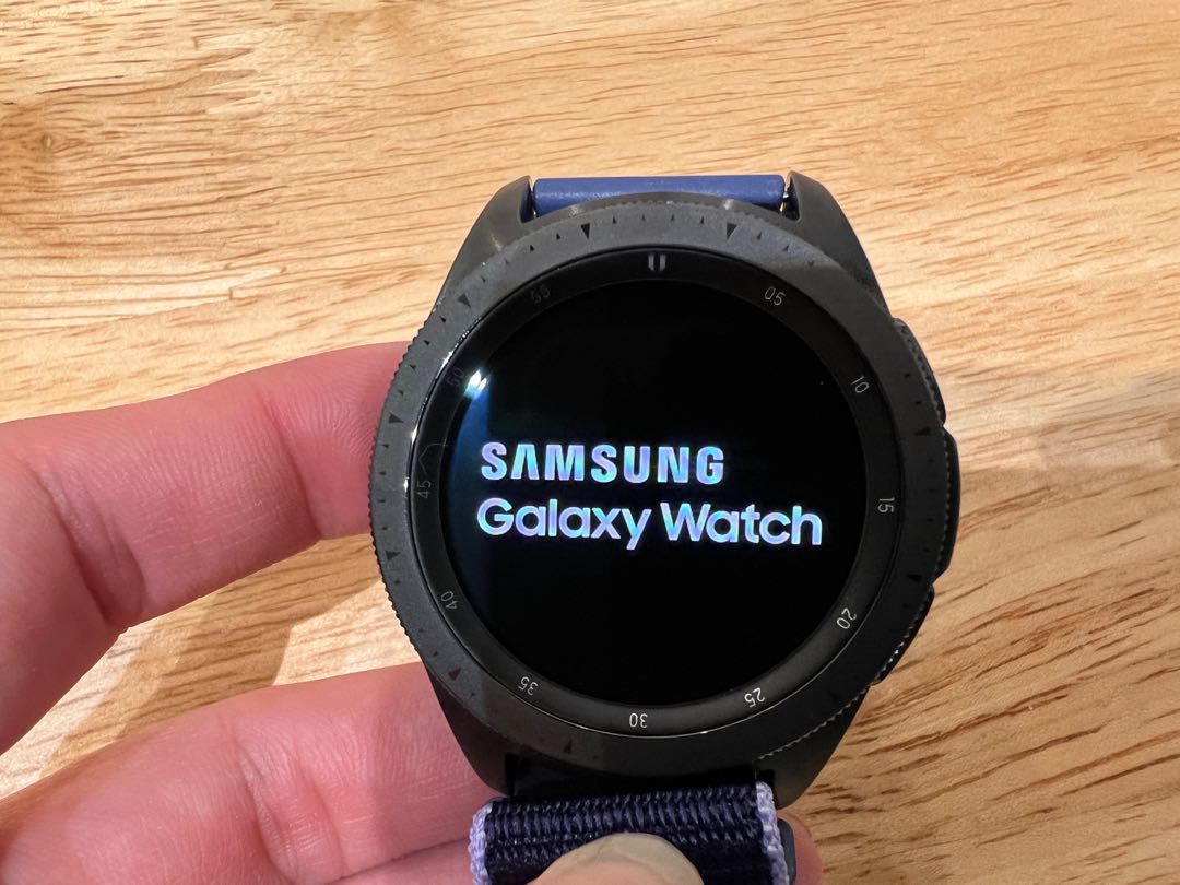 Samsung Galaxy Watch 42 mm Wi Fi Version Mobile Phones Gadgets