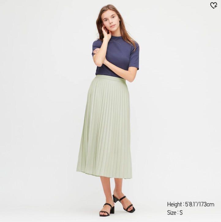 Pleated midi skirt uniqlo store