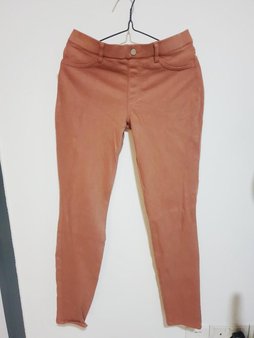 Uniqlo Ultra Stretch Leggings Pants (Pink), Women's Fashion, Bottoms, Jeans  & Leggings on Carousell